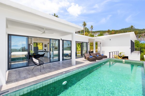 Lovely contemporary 3 bedroom private pool villa with sea view in Chaweng Noi-VIL0172