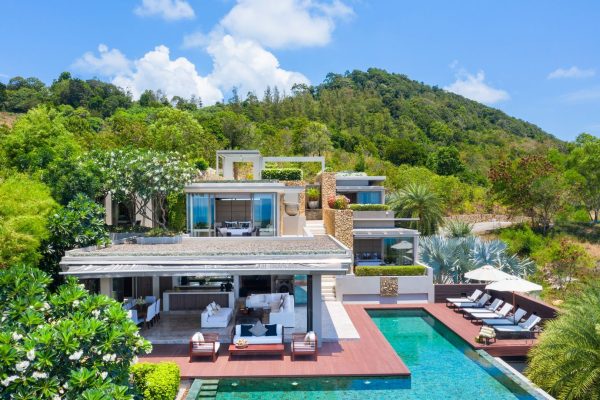 Chic & exceptional 4 bedroom pool villa with a cinema and breathtaking sea views in the north of Chaweng-VIL0140