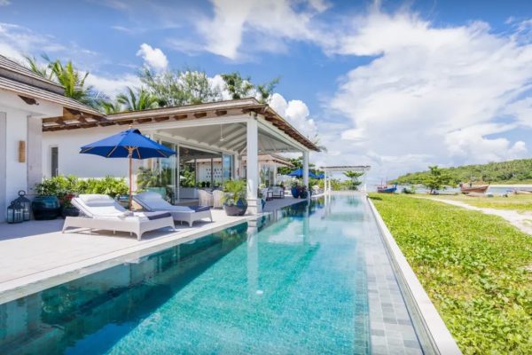 Extraordinary chic 4 bedroom beachfront villa in Chaweng – VIL0288